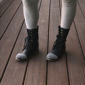 Women’s boots